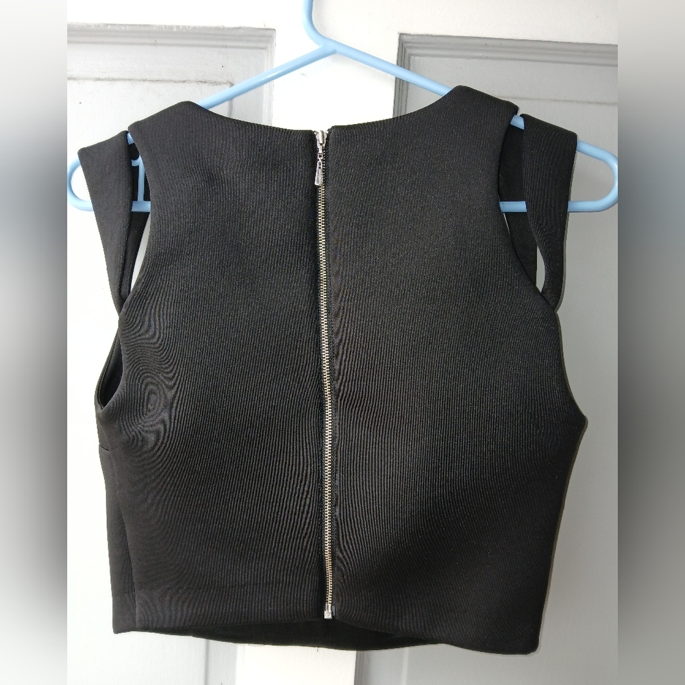 NWT GUESS Scuba Cutout Crop Top M NWT - Picture 11 of 15